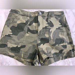 Camouflage shorts